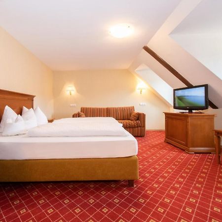Hotel Gasthof Post เนสเซลวัง ภายนอก รูปภาพ