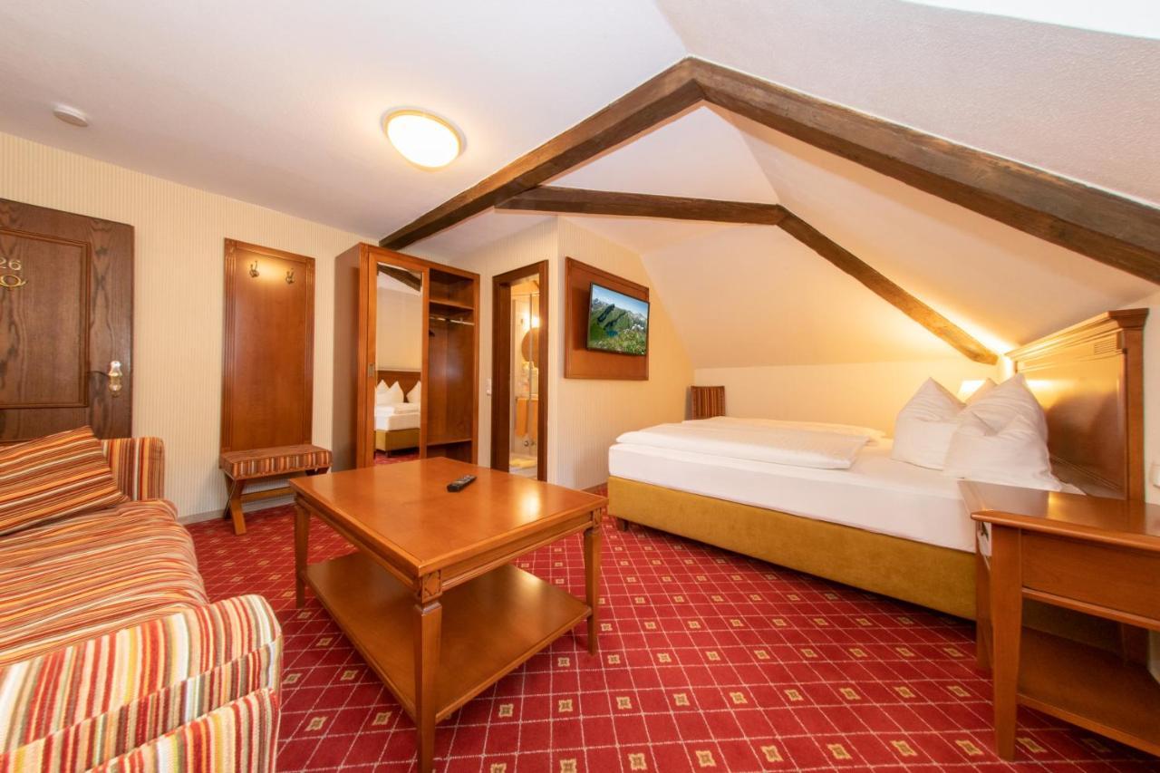 Hotel Gasthof Post เนสเซลวัง ภายนอก รูปภาพ