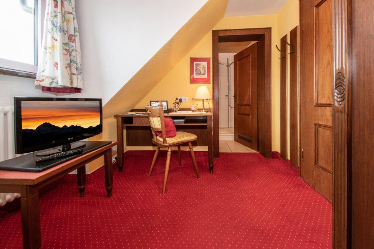 Hotel Gasthof Post เนสเซลวัง ภายนอก รูปภาพ