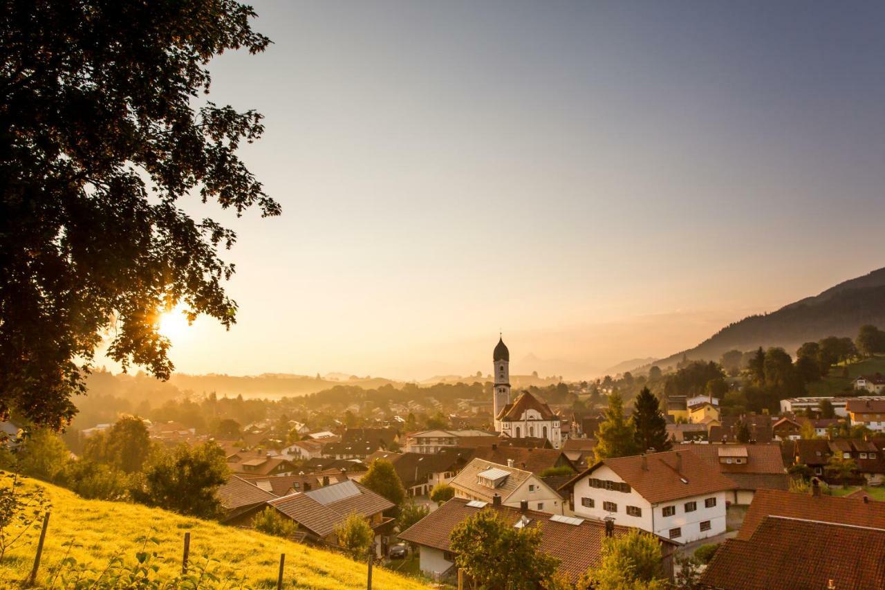Hotel Gasthof Post เนสเซลวัง ภายนอก รูปภาพ